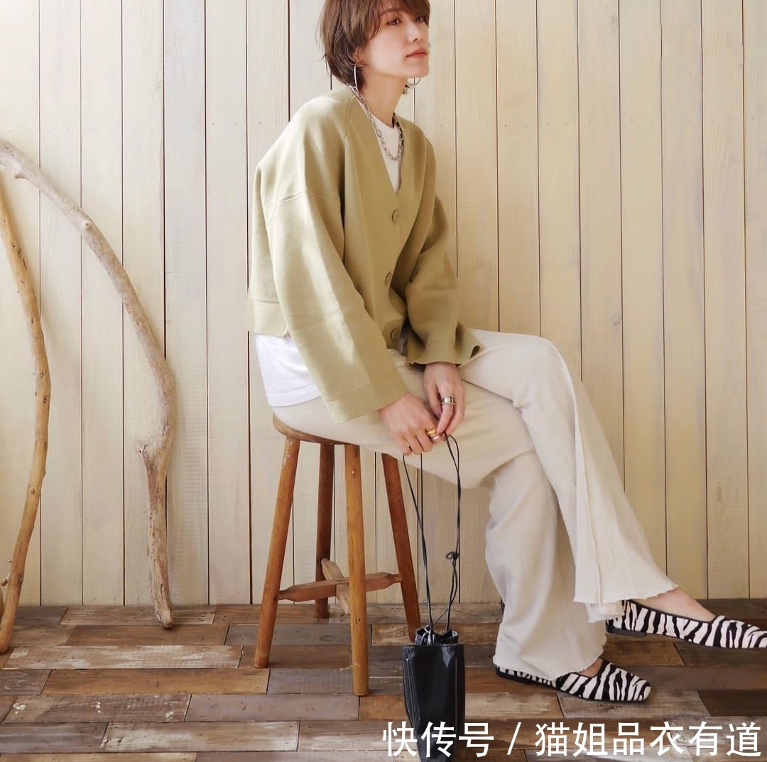 讲真，论极简穿搭，还是日系风看的舒服，3个维度抽丝剥茧教你穿
