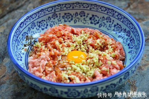 吃腻|此馅儿的饺子太香了,从小吃到大,几十年不曾吃腻,北方人都懂