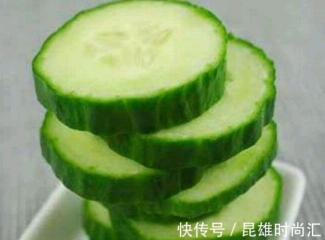 减肥|黄瓜有什么营养,常吃能帮助减肥,减肥的人可以看一下