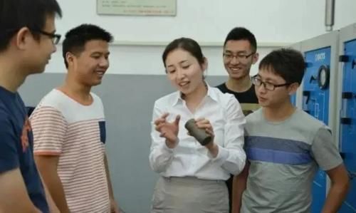 中国天才美女科学家,32岁获得千万大奖,放弃国外高薪回国效力