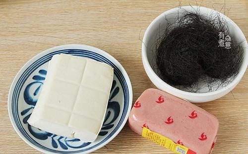  晚餐，这汤羹我家经常做，10分钟就上桌，鲜香嫩滑，好吃有营养