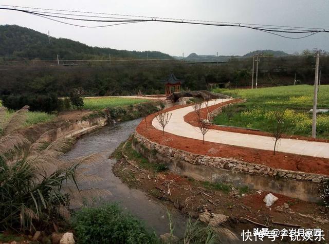 广东南雄角湾村有段古:大黄牛单挑华南虎,赢!!!