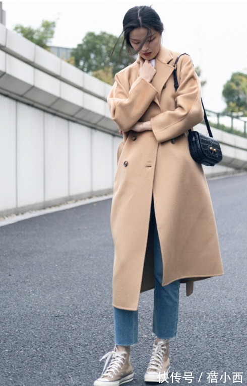 梨形身材 梨形身材找不到合适的裤子?看看这条直筒裤,配大衣和毛衣都很美