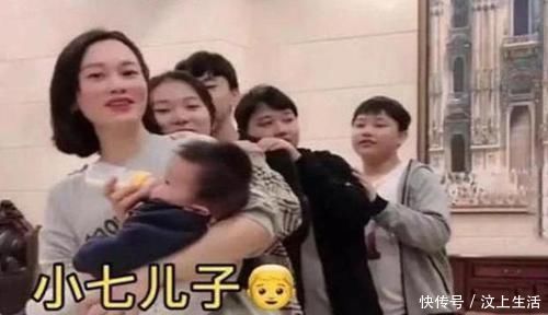 韦国|宝妈35岁生7个娃,看起来仍像20岁,良好的夫妻生活是最好的美容