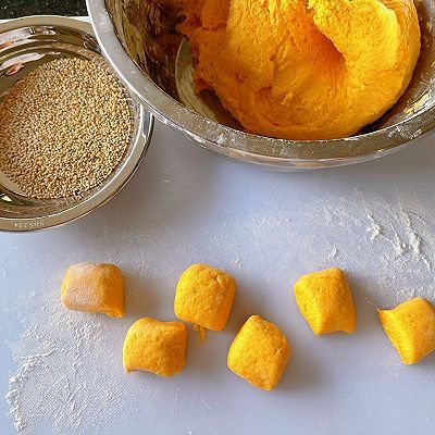 芝麻|芝麻南瓜饼