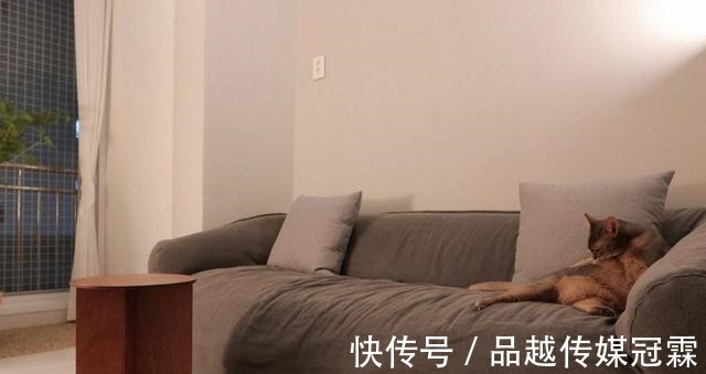 小户型|晒她79平小户型,全屋“水泥”地,不装踢脚线,接地气又百搭!