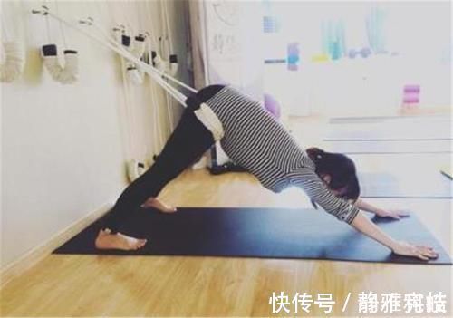 腹直肌|宝妈生完3胞胎后,肚皮严重下坠“收不回来”,网友心疼又害怕