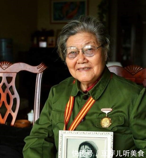 天妒英才!导演李少红母亲金淑琪病逝,享年