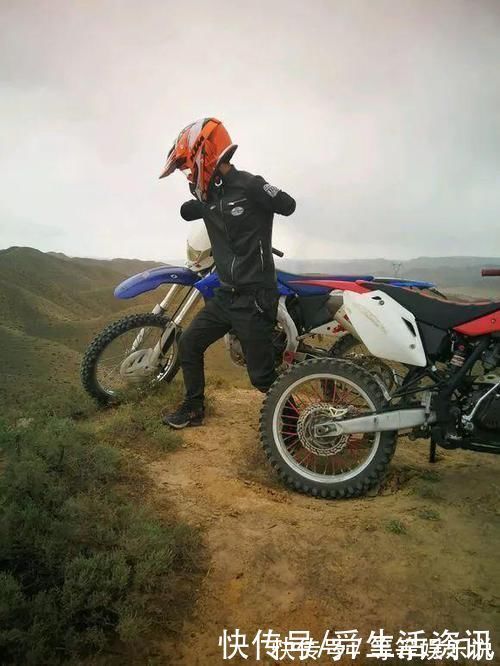 |搞笑p图小伙想p个妹子在旁边,这把容嬷嬷p进来是啥情况!