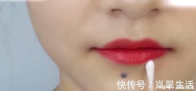 遮瑕 口红太贵?姑娘只用了1支口红 画出了8种唇色!