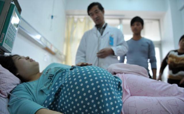 倩倩|孕妈顺产后想“上厕所”,医生一听慌忙喊护士快送去急救室