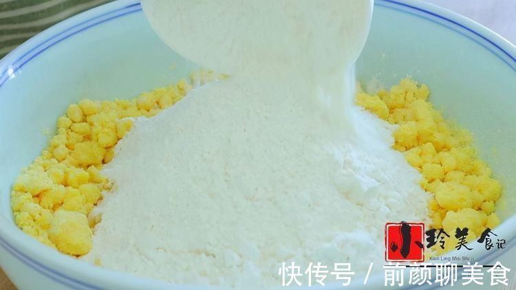 豆瓣酱|玉米面最好吃的做法,一层比一层香,连吃3天都没吃够,营养解馋