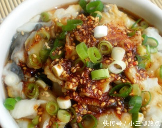 口水鱼片,老人小孩都爱吃,隔壁小孩都馋哭了