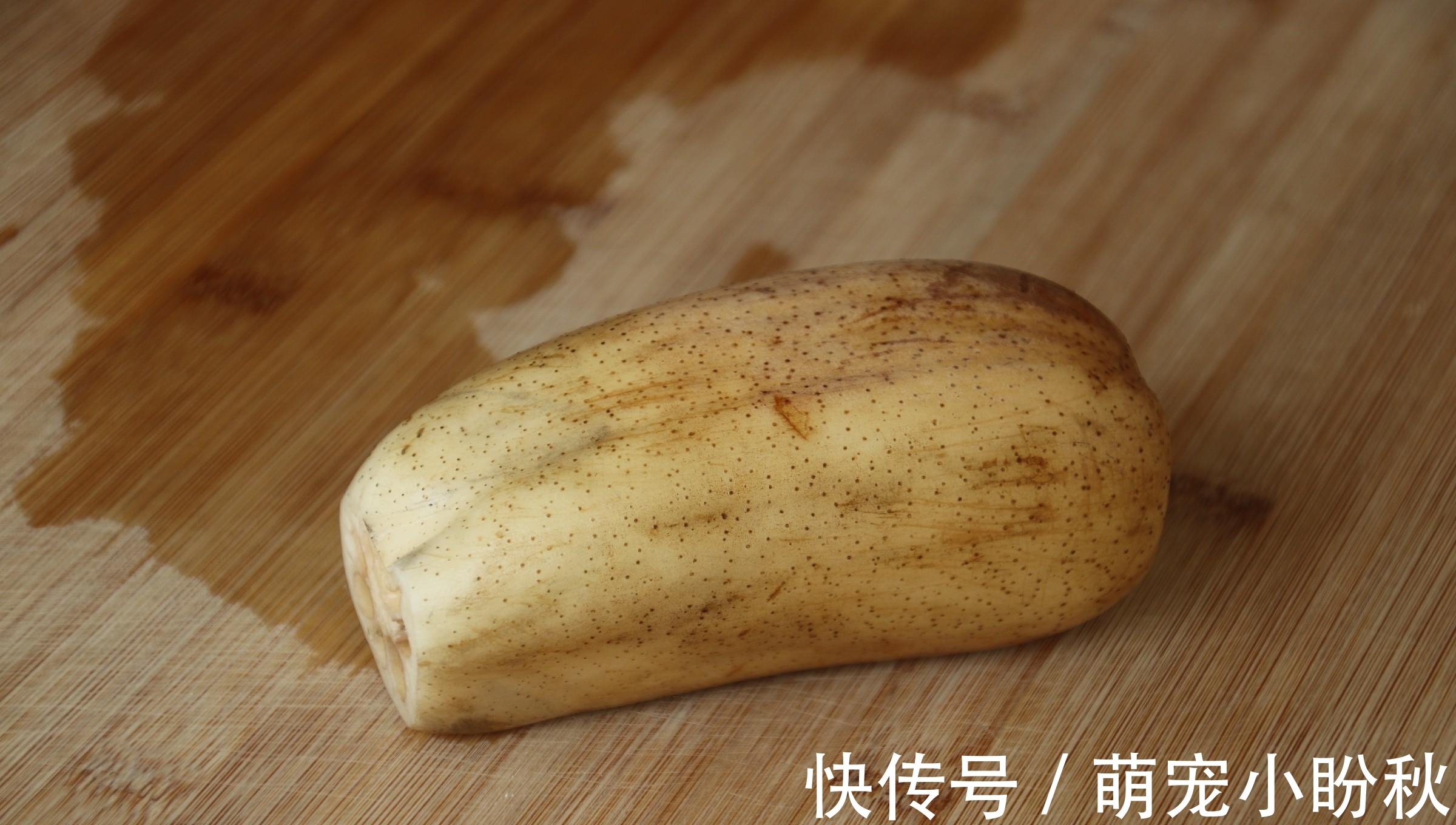 清洗干净|秋天,睡眠不好要常喝这汤,做法简单营养高,煮一大锅好喝又解馋