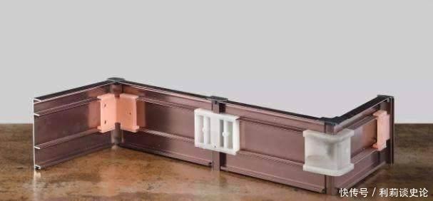 我们的生活|有钱人家里已经装上这种踢脚线了,还真是第一次见,好看又好用