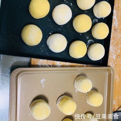 醒发|明天要上班，今天吃大餐手工玉米面馒头