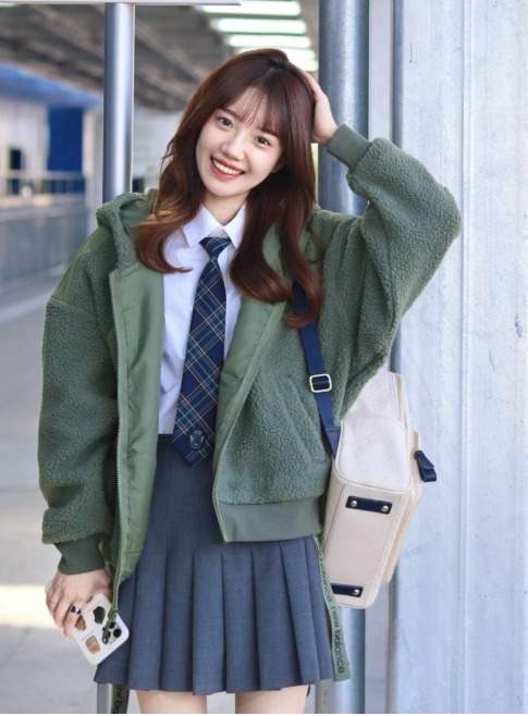 外套|冬天的第一件外套非“羊羔毛”莫属,保暖时髦还减龄,潮人都上头