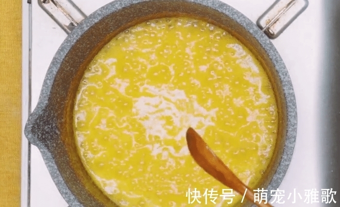 香甜|孩子想吃水果糖？在家教你简单做，一斤鲜橙做一大盘，香甜又营养