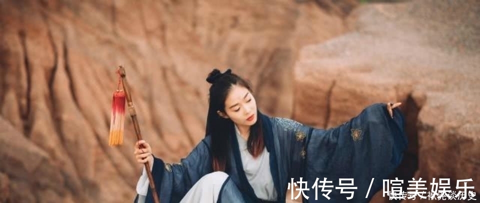 韩愈$一首经典的唐诗,人人都会背,有一句诗用来形容大器晚成的人!