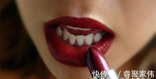 嘴唇 涂口红的3个“低级错误”,八成以上女人都在犯,难怪掉色还沾杯