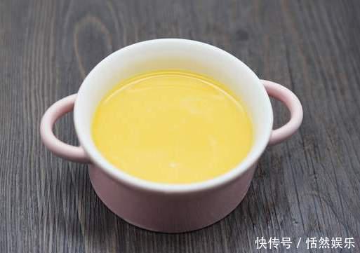 鸡蛋|掌握蒸鸡蛋羹时的三个技巧，蒸出来的鸡蛋香软又嫩滑
