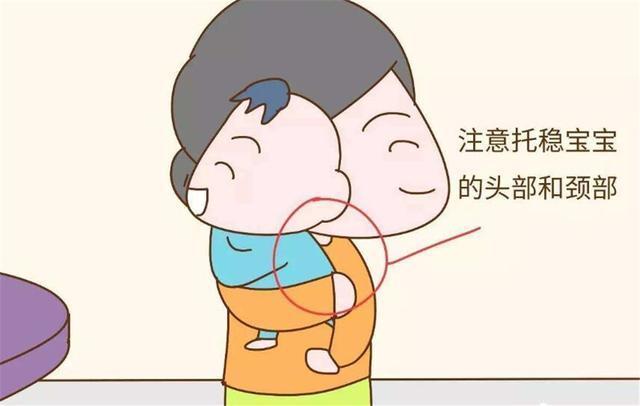 |第一次抱娃有多紧张宝爸们太搞笑,网友小心翼翼的样子像偷瓜