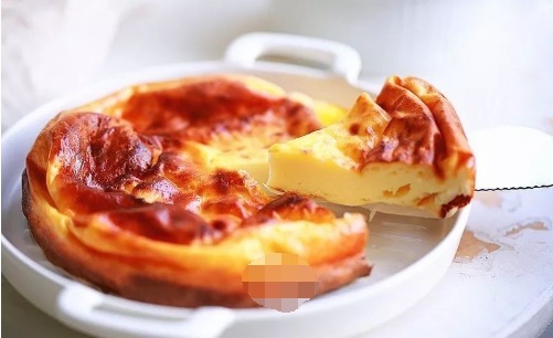 蛋糕|一包酸奶、两个鸡蛋、一勺淀粉,搅一搅就可以做的蛋糕