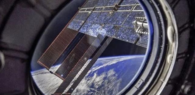 ufo 俄计划撤离国际空间站?7小时的太空行走,拆解老旧的Pirs模块