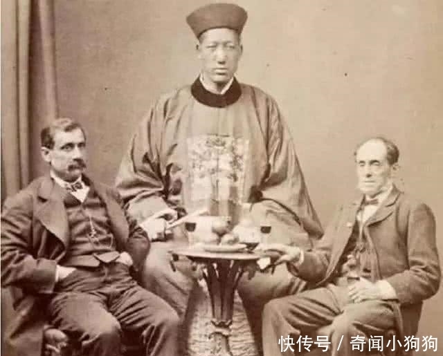 中国|中国的第一巨人,身高3米19,却被洋人买走,世界各地展览!