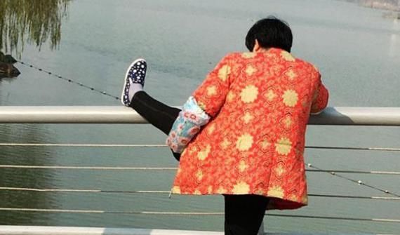 人过60岁以后，每天睡多长时间更容易“长寿”？早知早受益