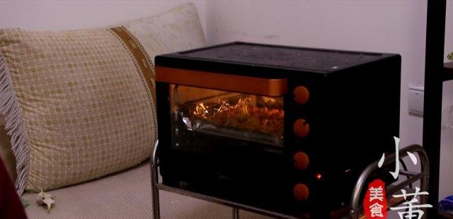 菜花不要再炒着吃了，大厨教你新做法，做出来一盘不够吃