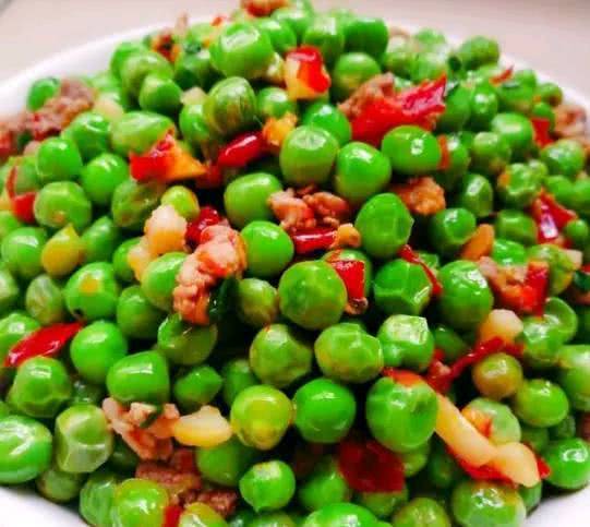 精选家常菜，色香味浓，百吃不腻，营养又健康，老人孩子都爱吃