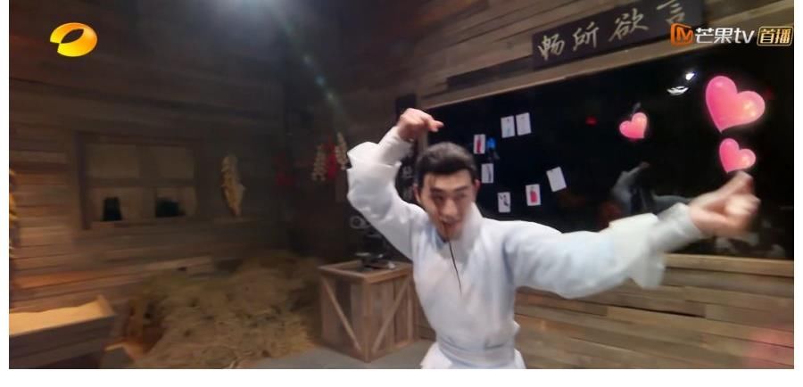杨幂|《密逃3》复播，黄明昊智商下线看懵邓伦杨幂，实则成就了张国伟