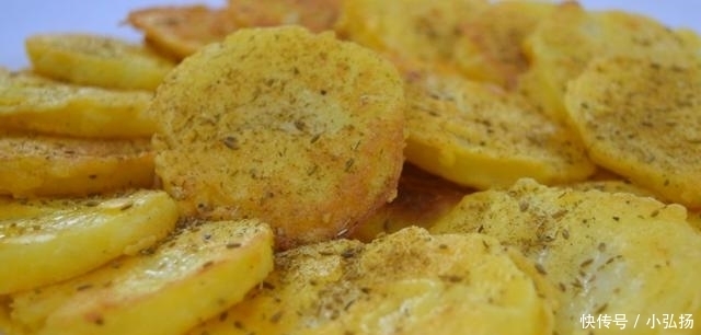 土豆煎饼最好吃的做法,简单美味又馋人,看看你喜欢吃不?