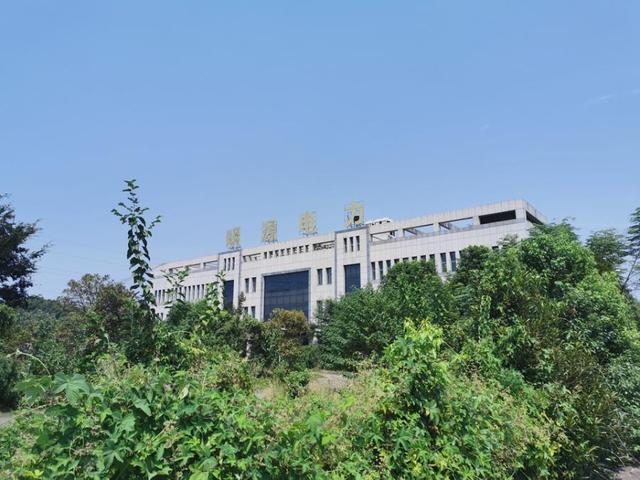 机器设备|鄂州兴冶特钢宿舍楼、办公楼寻求买家 价格低面积大成色新