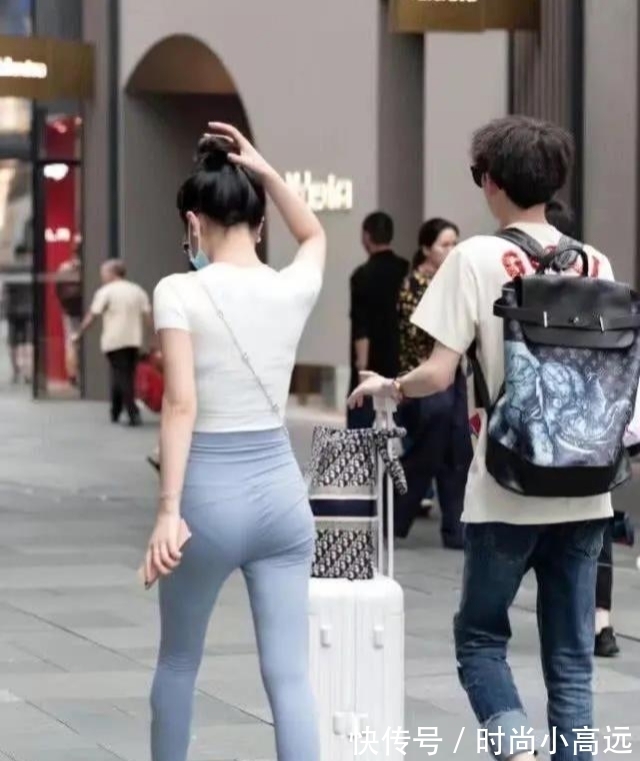 穿搭 打底裤穿起来尽显高端大气,散发时尚气场