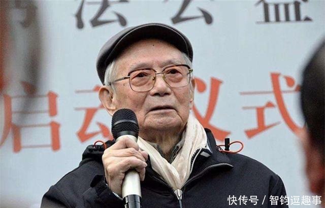 沈鹏为何常受质疑说他沽名钓誉,跳梁小丑?邱振中:他还不够资格