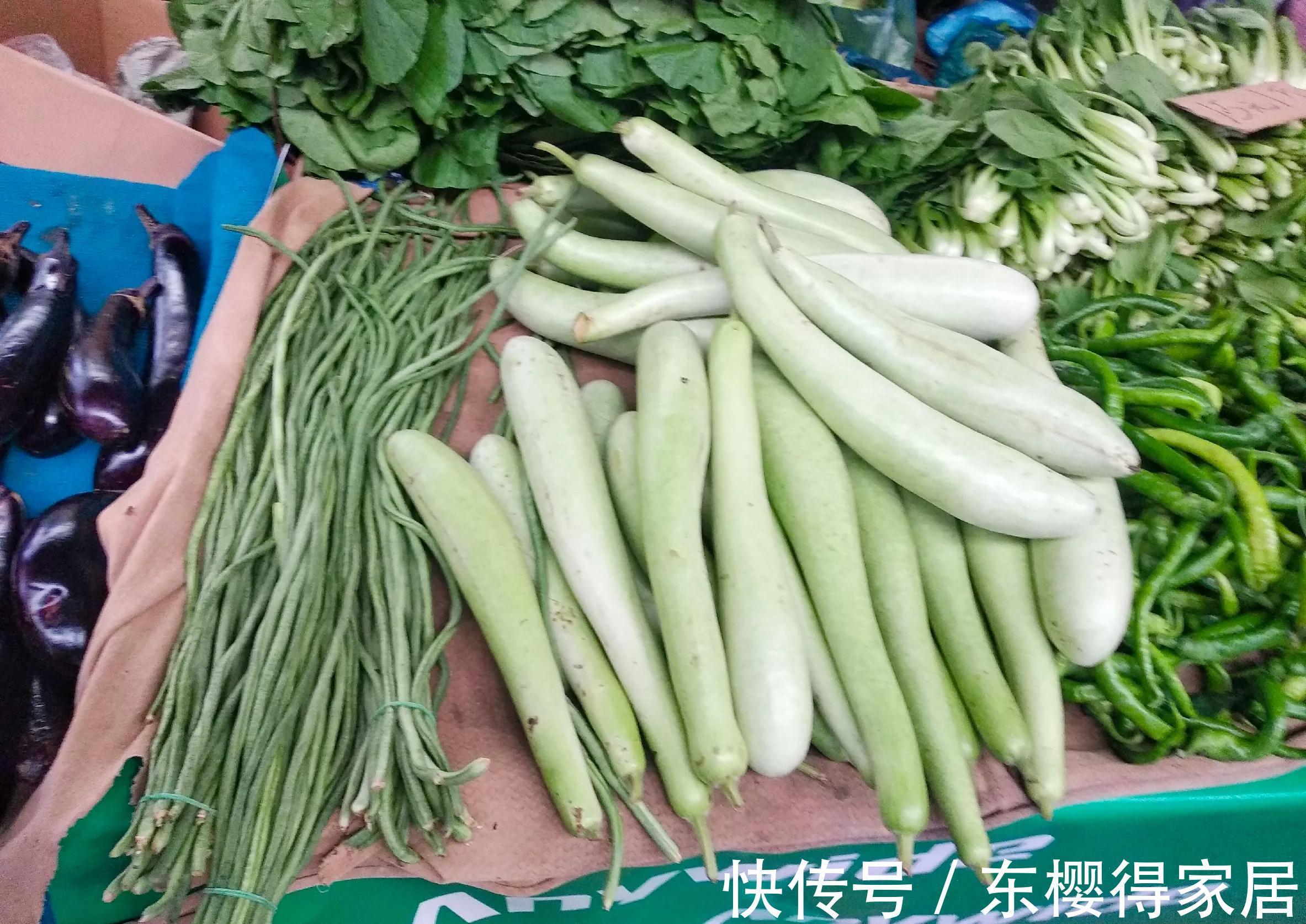 高压锅|入秋后，要吃这菜得抓紧，跟骨头炖鲜嫩又营养，错过可要再等一年