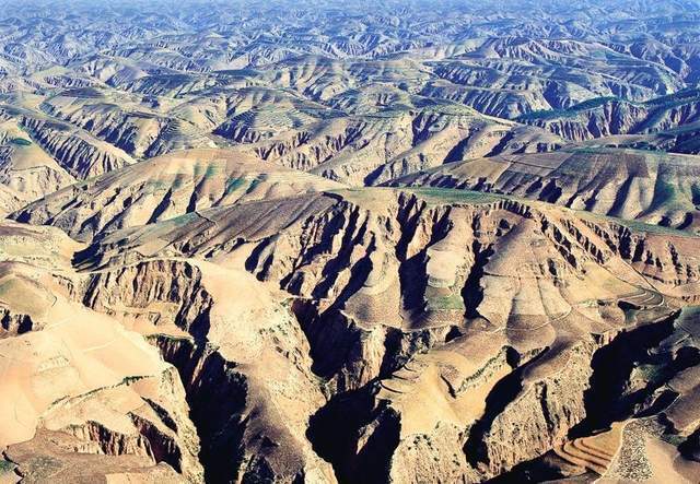 地貌|黄土高原上的地貌形态：黄土塬、黄土梁和黄土峁