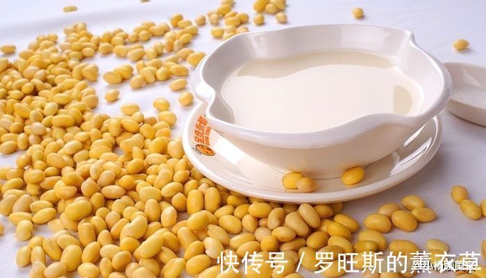 打豆浆直接用黄豆打就错了!早餐店老板:加点它,豆浆香浓无残渣