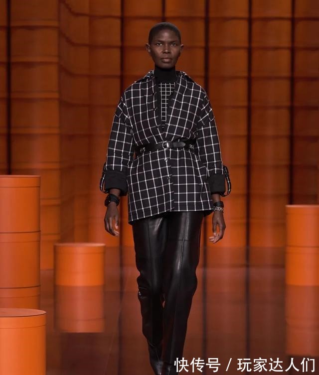 女性 爱马仕又一次打开了女性的新世界!