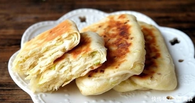 好吃|早餐爱吃烧饼,不醒面,外酥里软,喷香可口,比韭菜饼香,太好吃