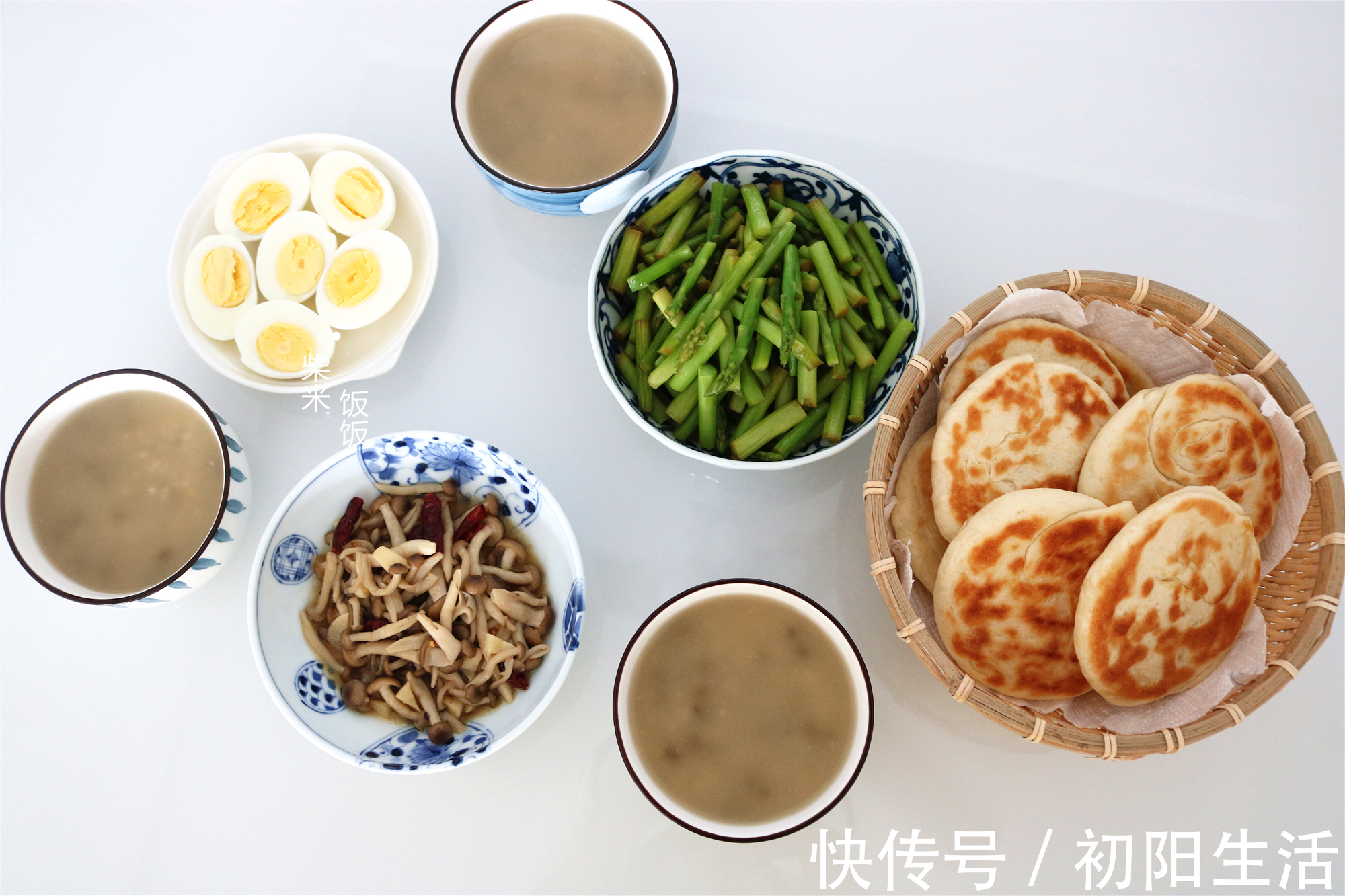 白灼芦笋|一家三口的早餐,自己在家做,营养又健康,每天吃光不浪费