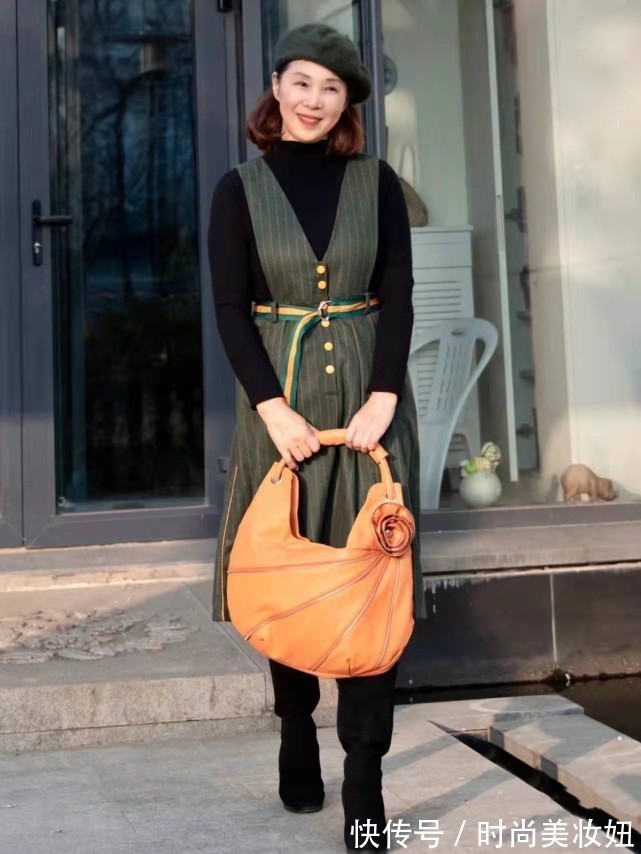 奶奶 这位65岁的奶奶太会穿了,每一套都优雅洋气,照着穿显气质