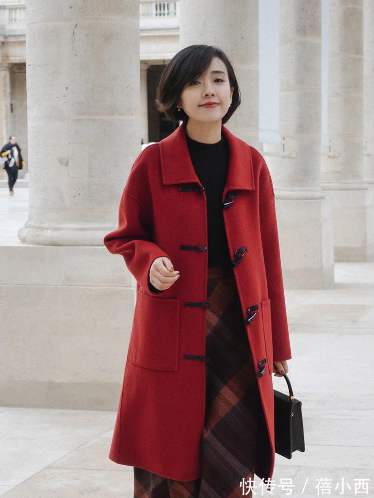 搭配 奔三奔四的女人,建议多穿“这4种颜色的大衣”,高级感扑面而来
