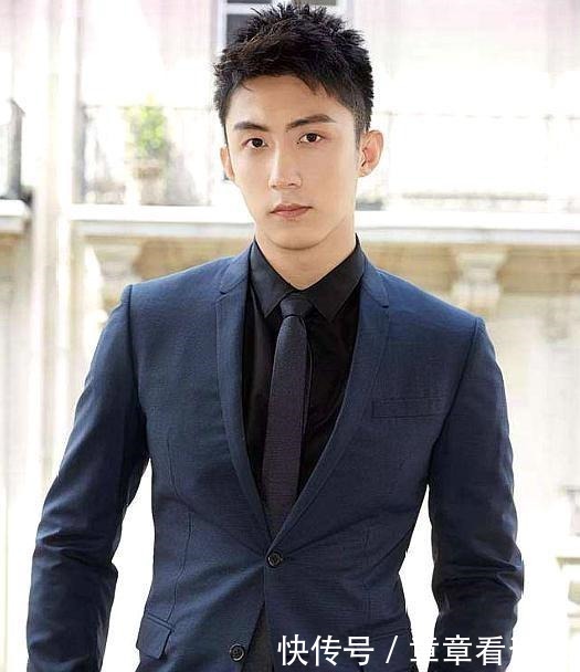 黑帝|黑道宠文“爷,帮外有仨小混球闹翻黑帮”黑帝一咬牙那是老子儿子