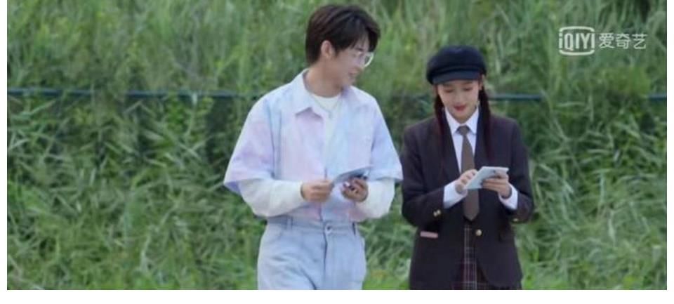 节目|关晓彤作为唯一女嘉宾参加这档节目，又美又瘦还很聪明