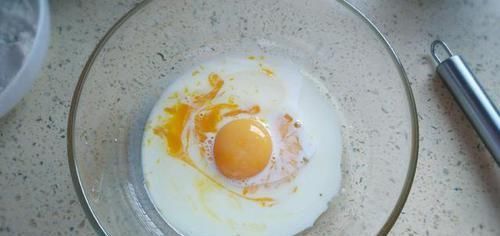 最近很红的舒芙蕾松饼,在家也能轻松搞定,做法很简单