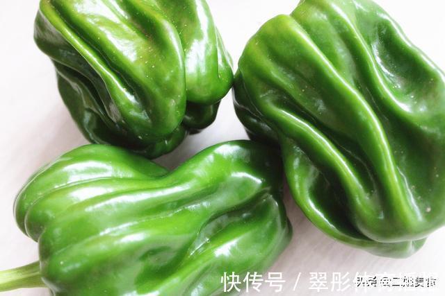 激素|打了激素的青椒如何分辨？菜农：教您一招，以后别再买错了