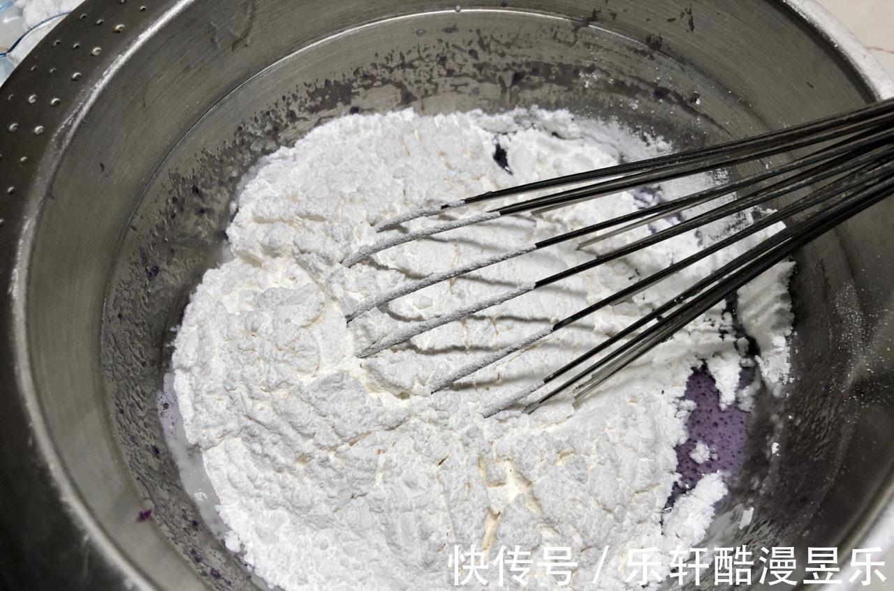 一吃就上瘾的粑粑蛋糕，软糯香甜，再也不用排队买了